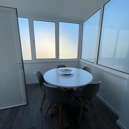 Lisbon Ocean Apartman